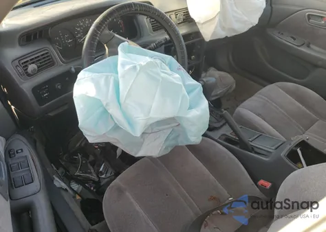 1998 Toyota Camry Ce from USA, damaged, VIN 4T1BG22K0WU247840